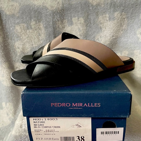 Pedro Miralles flat leather sandals - Picture 1 of 4